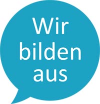 Sprechblase in Türkis mit dem Text „Wir bilden aus“.